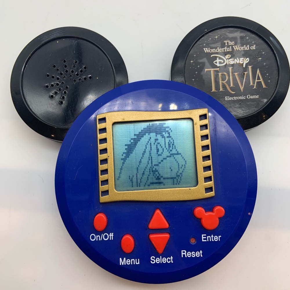 Disney The Wonderful World of Disney Character Trivia Electronic Handheld Game